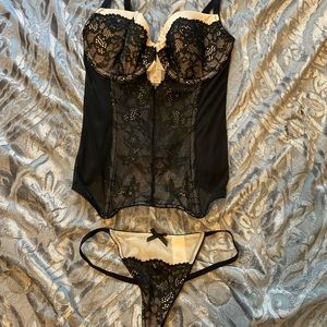 Victoria secret lingerie set